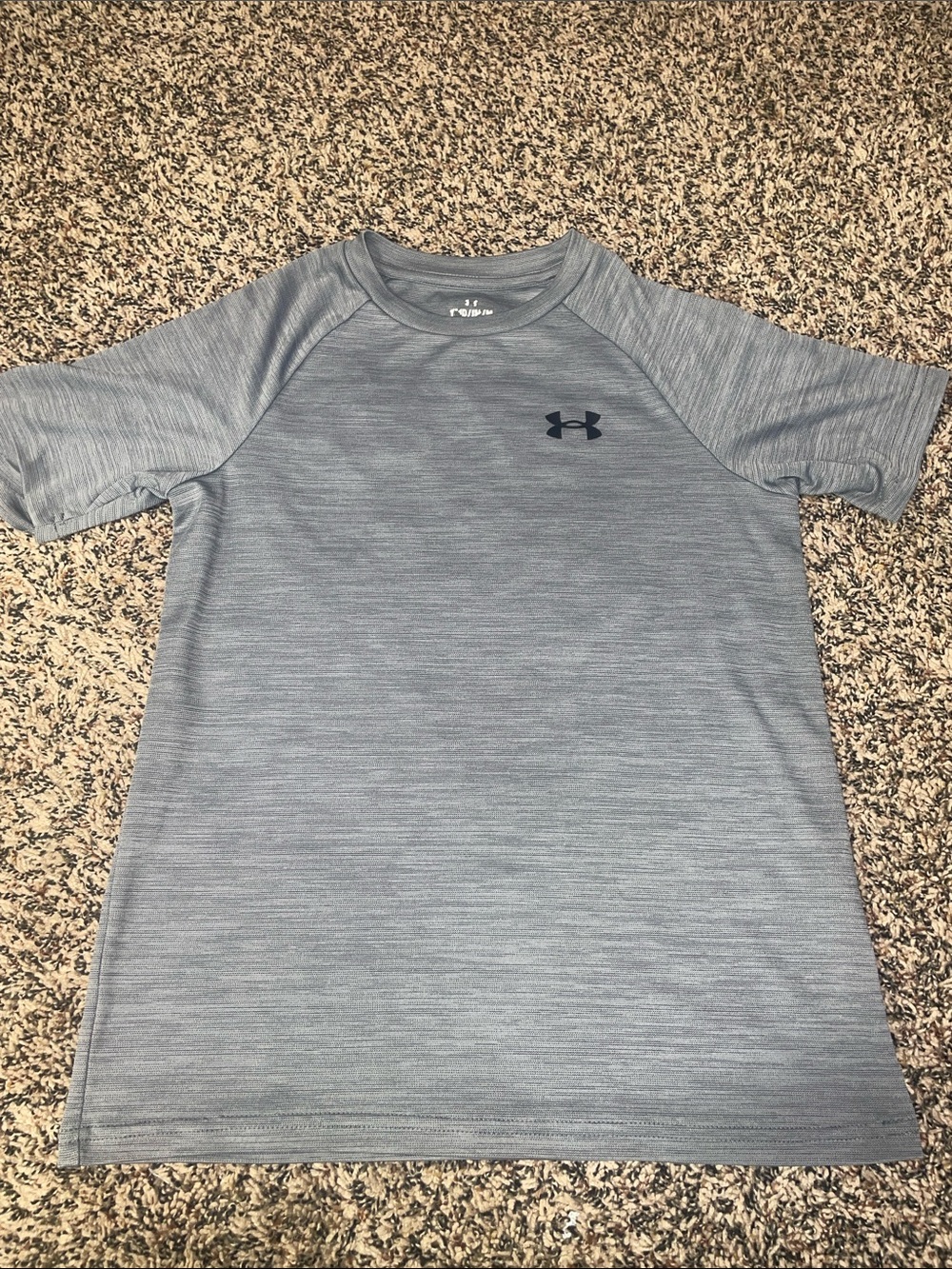 Under Armour Performance Slim Fit Tee Boys Youth Medium Fair Condition